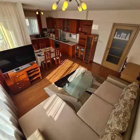 And Spacious 2 Bedroom Apartamento Sofía