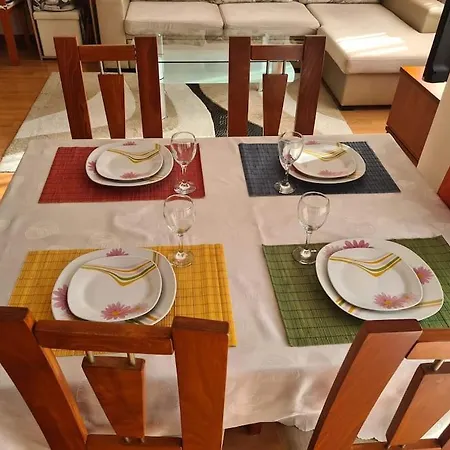 Апартаменты And Spacious 2 Bedroom *